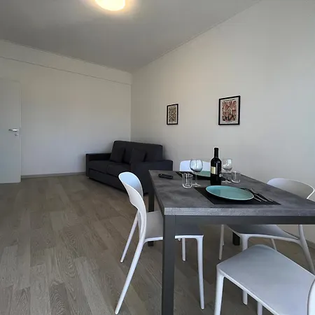 Giano Host - Vespucci Apartment Genoa