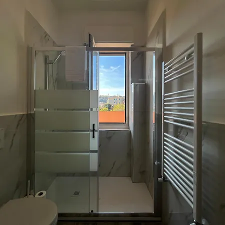 Giano Host - Vespucci Genoa